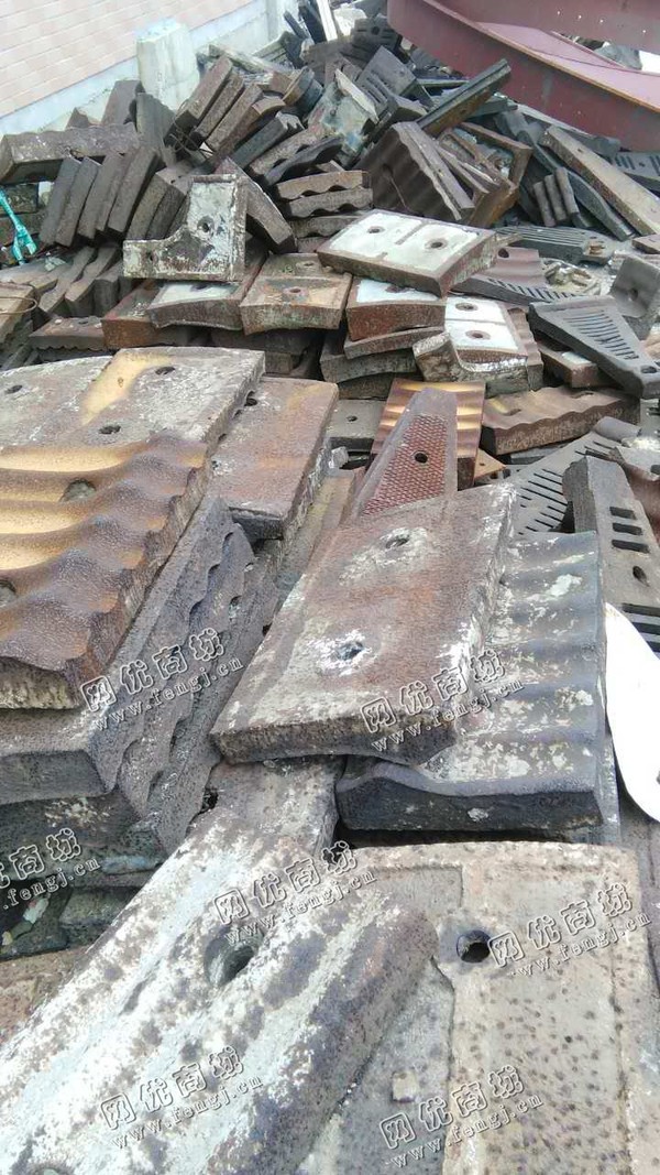 水泥厂球磨机衬板回收