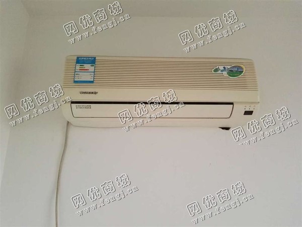 2000年格力1.5p壁挂式回收