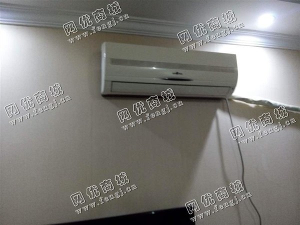 废旧1.5P组装挂壁式空调回收