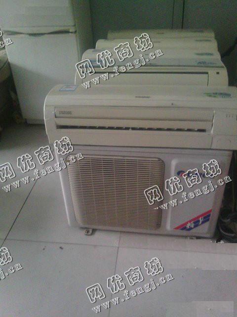 15年1.5P格力挂壁式空调回收