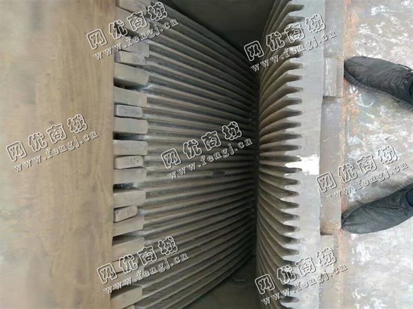 河南地区300*1300细颚破碎机回收