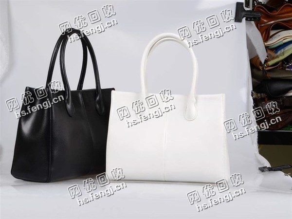 云南昆明地区优质皮包回收