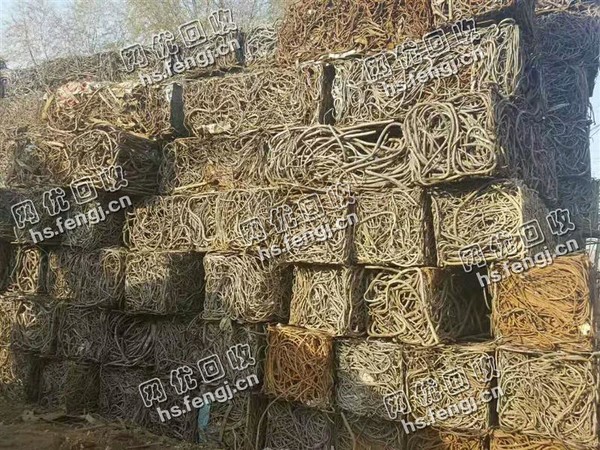 山东地区1.5米以内的钢筋压块回收