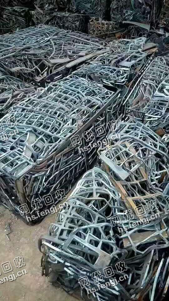 1-1.2米的花铁压块回收