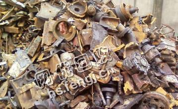 废旧机器铁回收