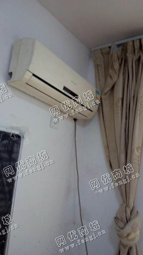 废旧1.5P挂壁式格力空调回收