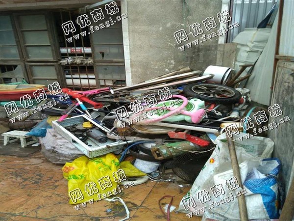 雨花区黎托街道白沙湾附近废铁回收