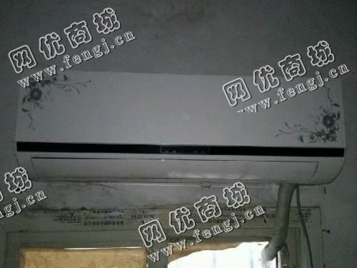 12年格力1.5P挂壁式空调回收