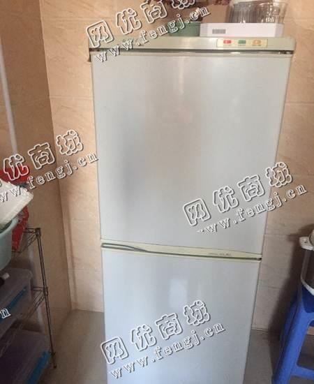 废旧双门冰箱回收