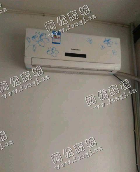 老式格力挂壁式空调回收