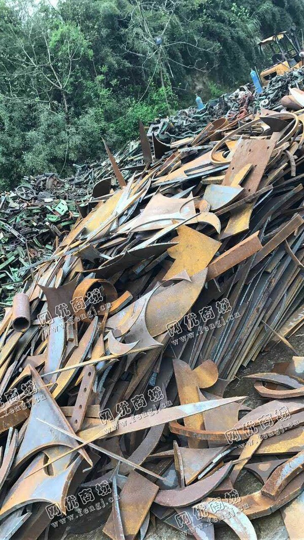 6个厚以上的钢板边角料大量回收