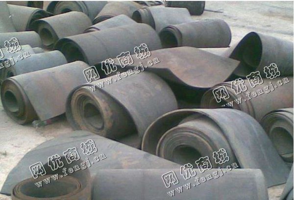 厚度1公分左右的阻燃带输送带回收