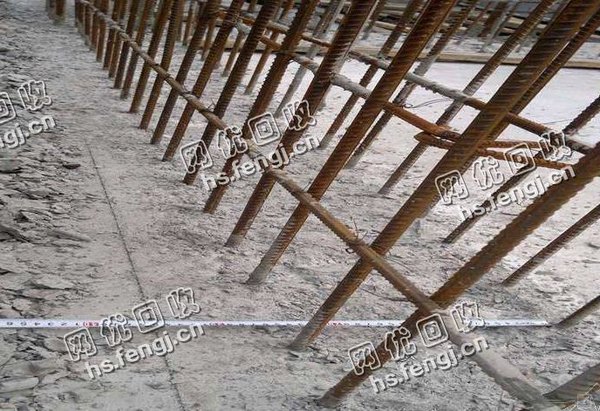 芙蓉区文艺路街道老陈旧钢筋回收