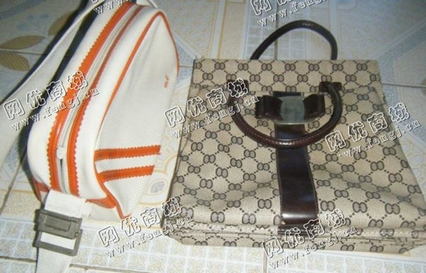 重庆铜梁县地区皮包回收