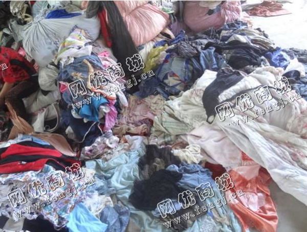 优质夏装大量回收