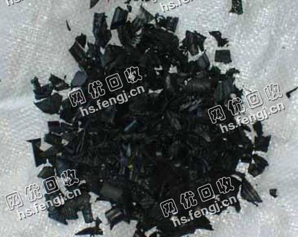 采购PVC黑色电缆皮粉碎料