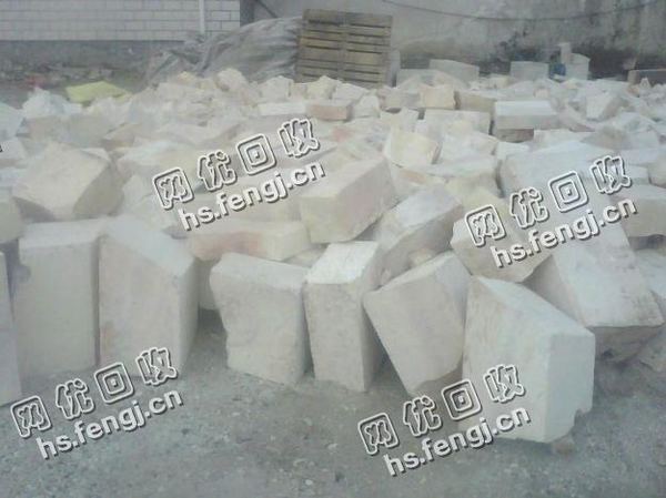 四川地区刚玉砖回收