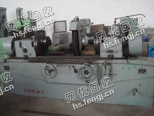 MQ8260曲轴磨床回收一台