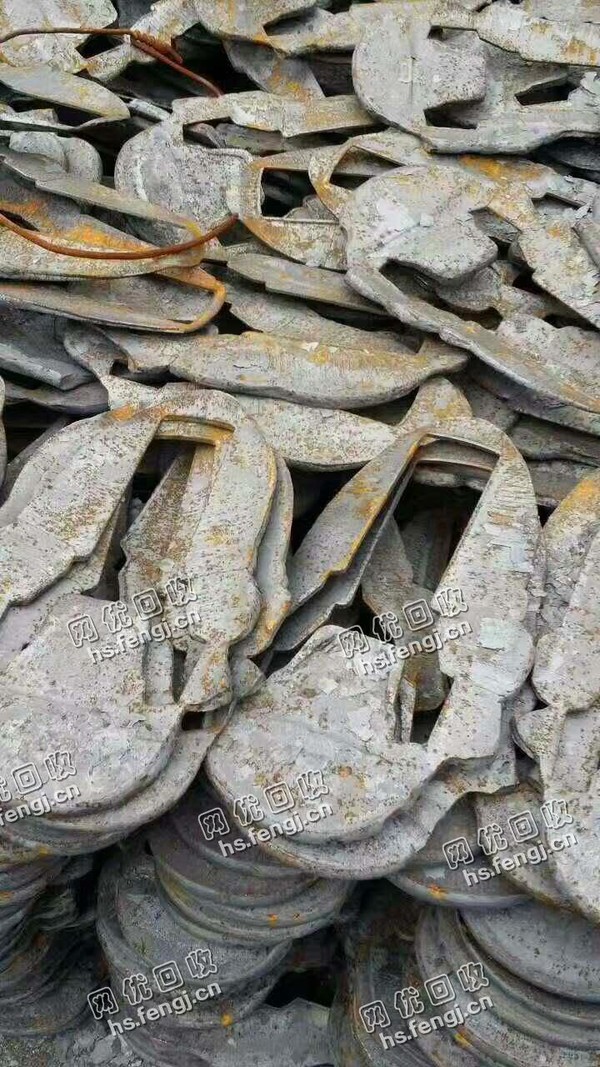 河北地区2个厚马蹄铁回收