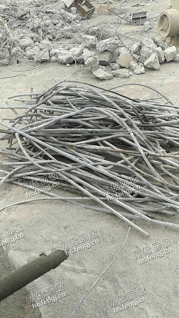 山西地区8个粗（40公分内）钢筋头回收