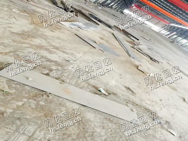 8-12个厚的铁板利用料回收