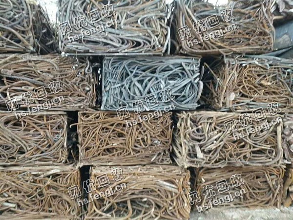 河南地区60*60*80内的钢筋压块回收