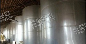 出售28立方跟16立方不锈钢罐个一台