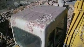 出售一台09年加藤1430挖掘机