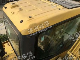 出售一台10年小松130-7挖掘机