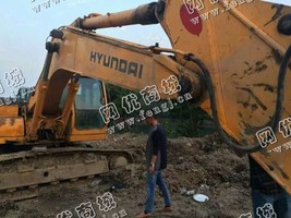 出售一台03年现代210-5D挖掘机