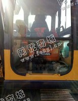 出售一台12年三一135-8挖掘机