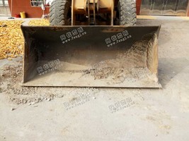 出售一台10年龙工833高卸*