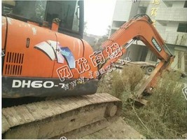 出售一台10年斗山60-7挖掘机