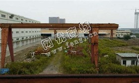 出售一台04年上海产A形葫芦门吊10T，跨度22米
