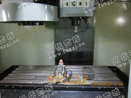出售美国哈斯产1250*45高速立式加工设备
