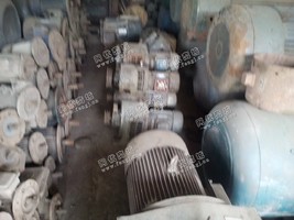 出售6台132kw-4电机，8成新