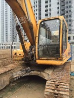 出售一台06年现代225-7挖掘机