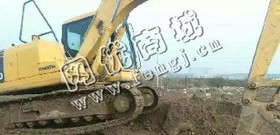 出售一台10年小松130-7挖掘机