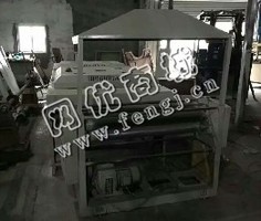 出售一台09年1.2米上光机