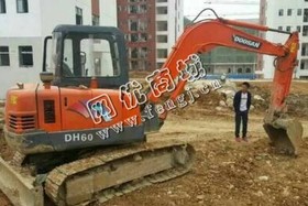 出售一台斗山55挖掘机