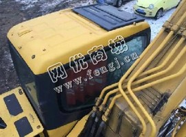 出售一台10年小松300-7挖掘机