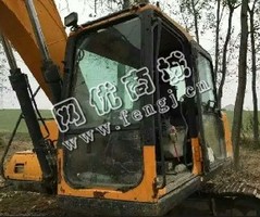 出售一台10年三一135挖掘机