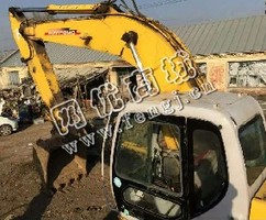 出售一台住友240A3挖掘机