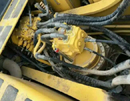 出售一台12年小松360挖掘机