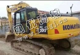 出售一台13年小松200-8MO挖掘机