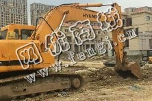 出售一台07年现代215-7挖掘机
