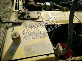出售一台04年小松200-7挖掘机