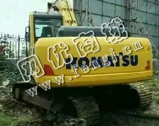 出售一台13年小松200-8MO挖掘机