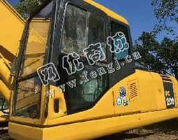 出售一台小松200-7挖掘机