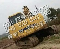 出售一台11年小松130-7挖掘机